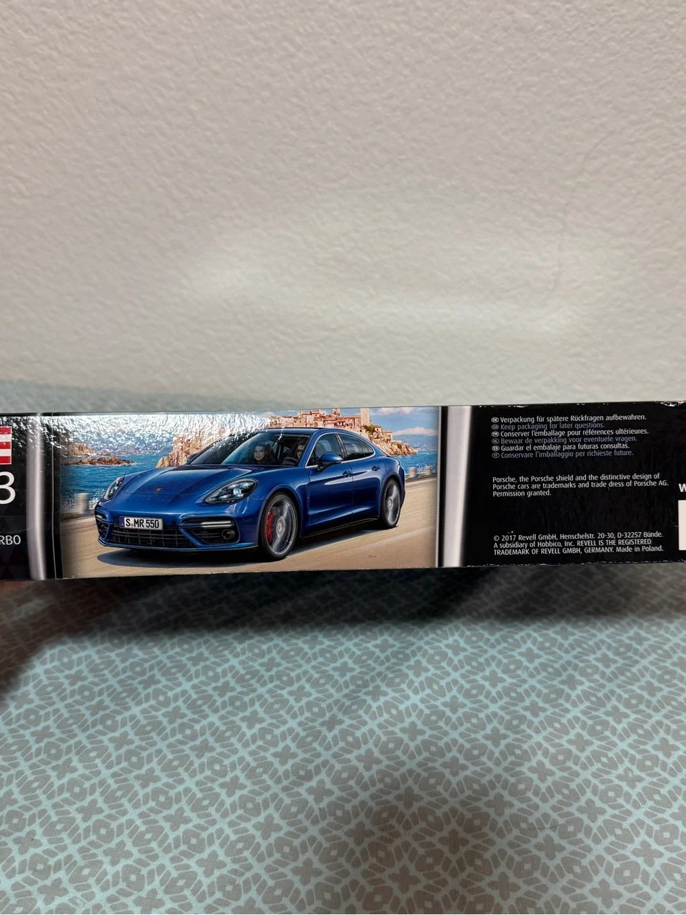 Revell Porsche Panamera Turbo 1:24 Model Kit Level 3 21.1cm MPN 07034